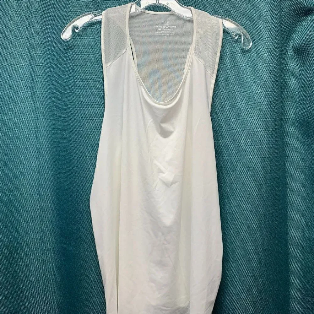 NWT Vineyard Vines Performance Logo Tank Top White Size XL